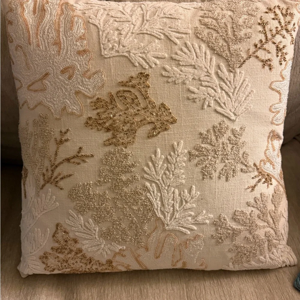 Z Gallerie Cream and Gold Accent Pillow 20” NWT